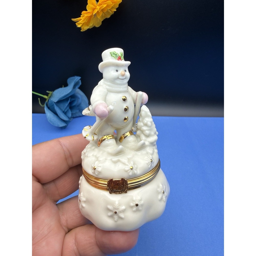 Lenox Treasures "Skiing In Style Treasure Box" Handcrafted Comes With Charm
